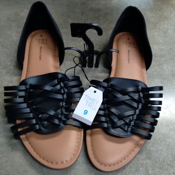 Black Sandals w/ Memory Foam by Time and True - Picture 1 of 4